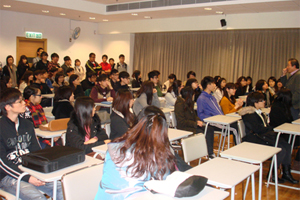 Our professors introduced details of different concentrations to BBA Year 2 students. 4