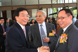 President Dr Chui, Mr. Samuel Lam Sau Tong(middle), Mr. Robert Lam(right) from Wong & Ouyang (HK) Limited chatted happily