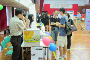 SAO counter staff addressed the enquiries from the guests patiently