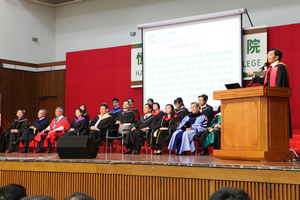 President Dr. Chui Hong Sheung addressed his warm welcome to the new students 2