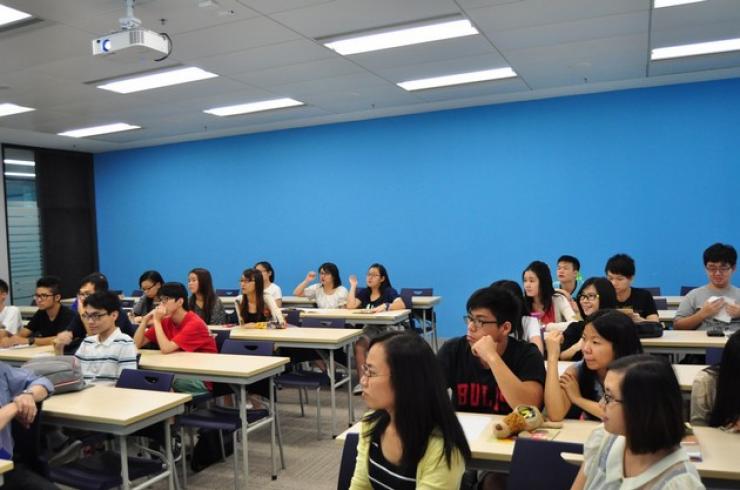 Students listened attentively to the internship briefing