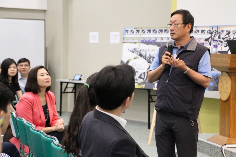 Dr Cheung Kwai-yeung shared his working experience