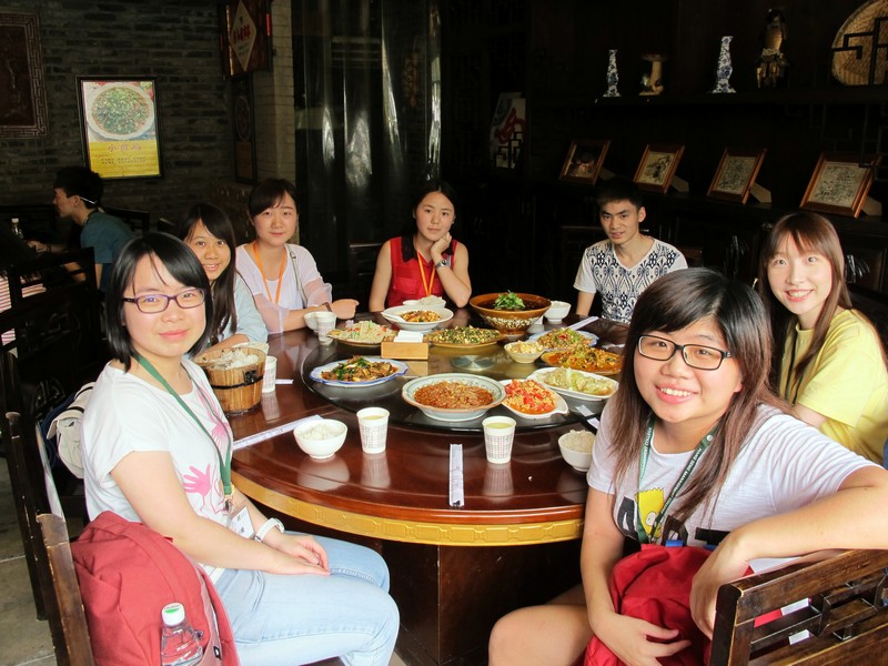 BJC Students had a taste of classic dishes in Sichuan