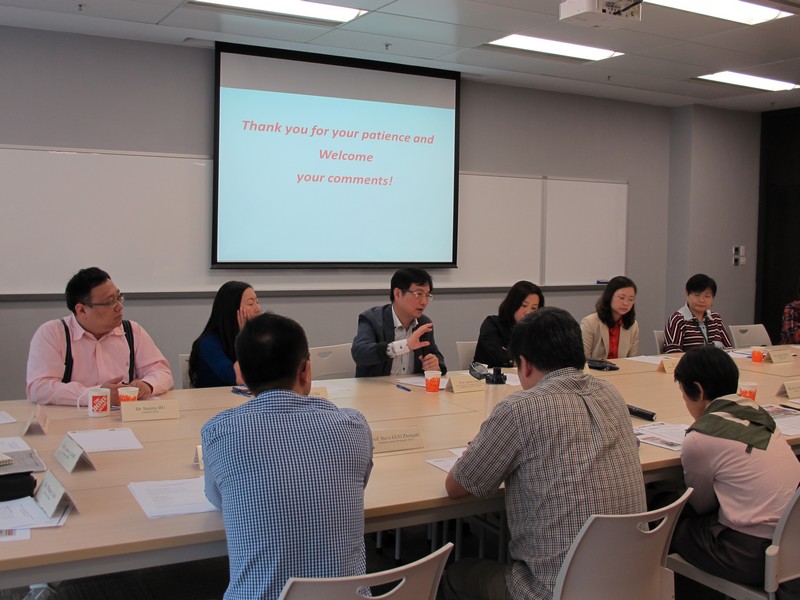 Dean of School of Communication, Professor Scarlet Tso and Head of Department of Journalism and Communication, Mr James Chang introduced BJC programme and development of School of Communication