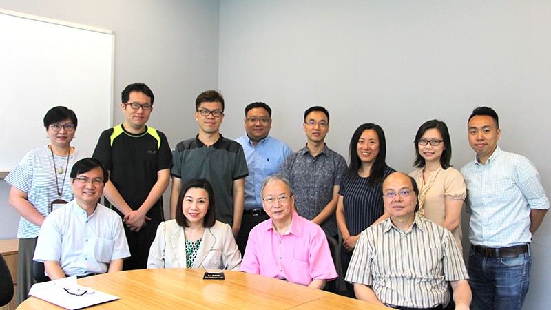 Group photo of Professor Huang-Fu and professors from the School of Communication