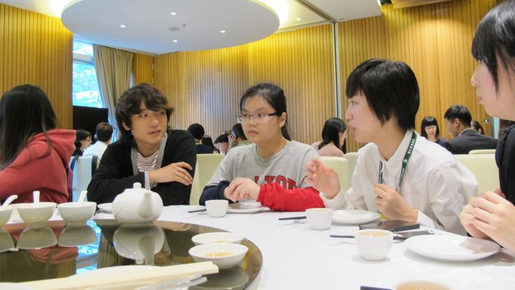 Students from HSMC and HKBU exchanged their views