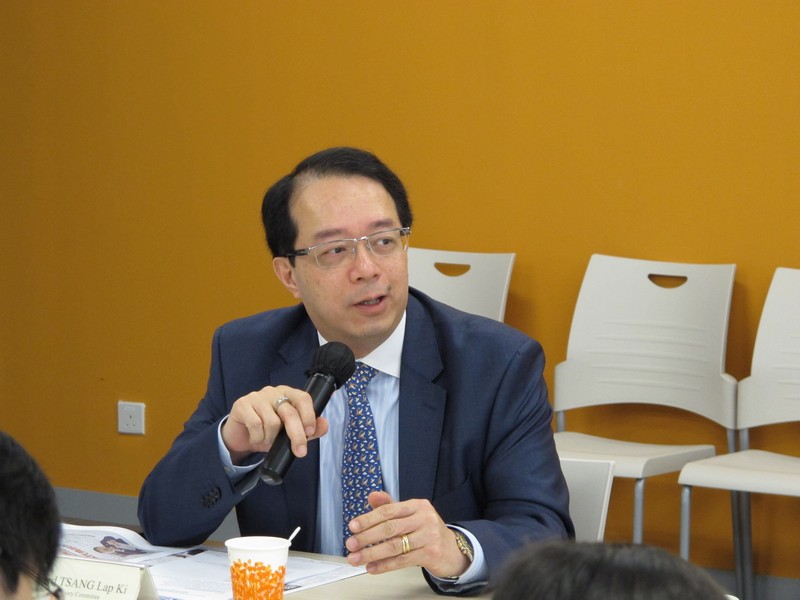 Mr Richard Tsang shared the new trend in PR industry and emphasised the importance of language skills