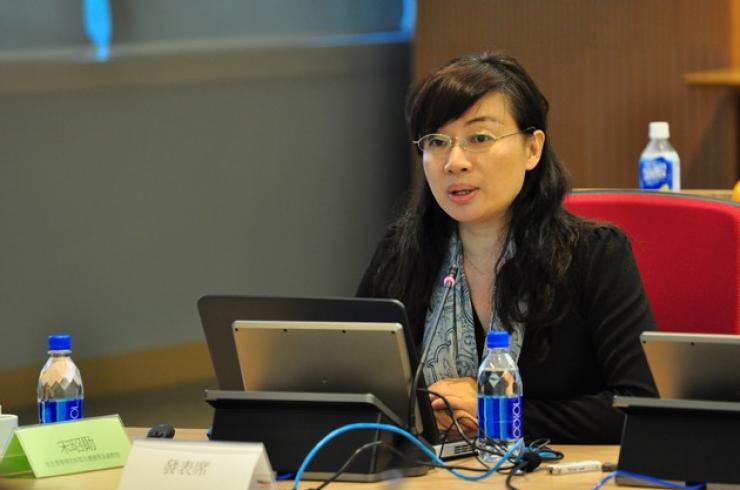 Prof Gong Yanfang, Associate Professor of the School of Communication and Design, delivered a speech