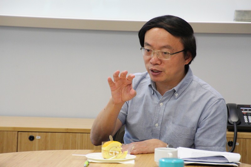 Dr Li shared his teaching experience