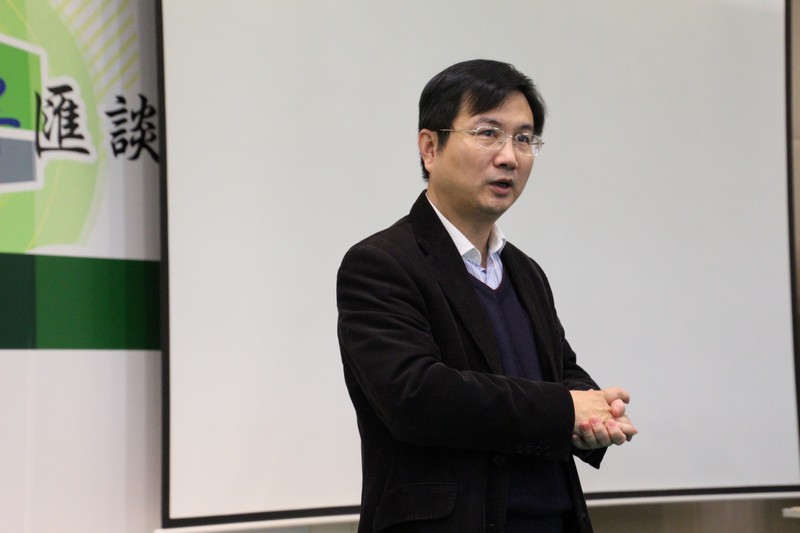 Mr James Chang, Head of Department of Journalism and Communication, gave a speech