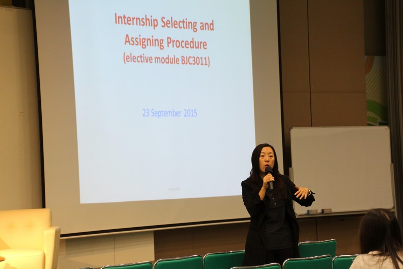 Dr Meily Cheung gave supplementary information of the Summer Internship