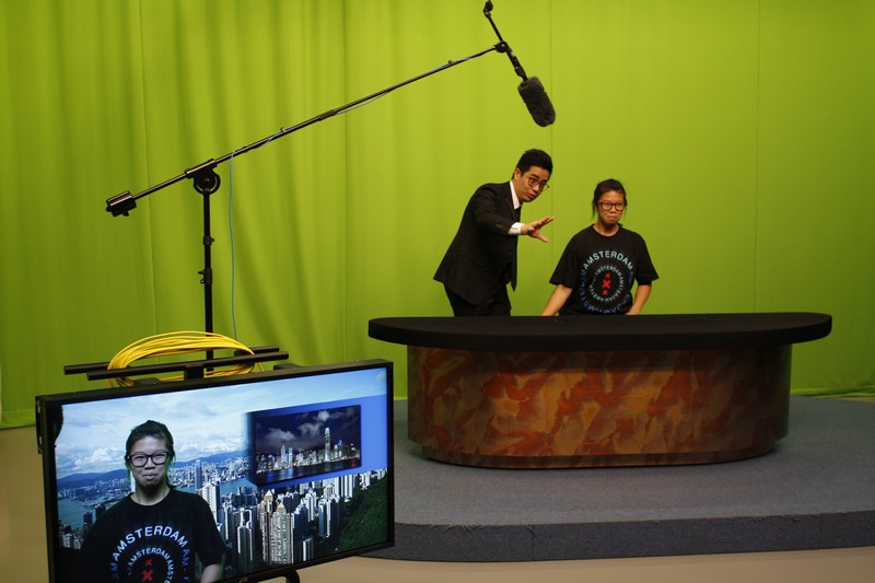 Students from School of Communication introduced the facilities in BJC TV Studio