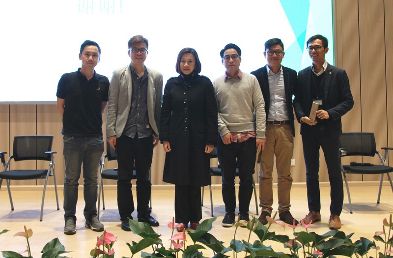 Group photo of Dean Scarlet Tso, Mr Brian So and entrepreneurs from Qianhai corporations