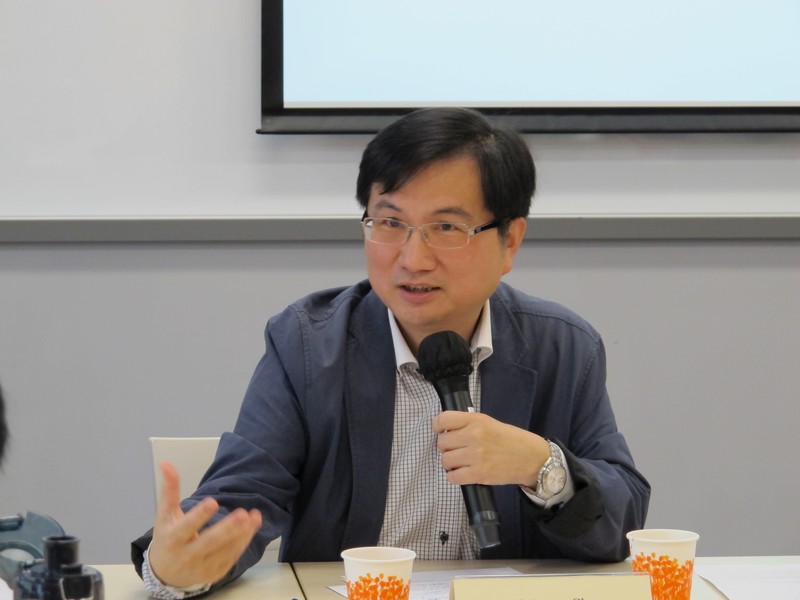 Mr James Chang, Head of Department of Journalism and Communication, explained the preparation of the new programme