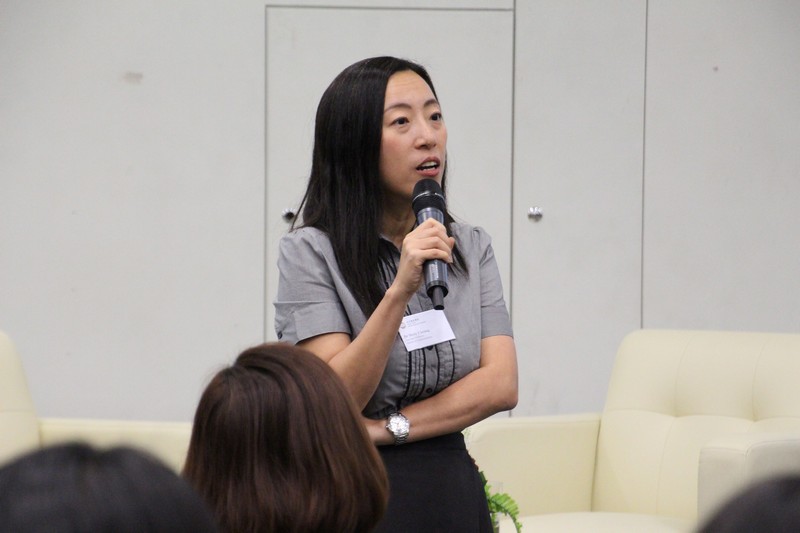 Dr Meily Cheung, Assistant Professor of the School of Communication, shared job hunting skills