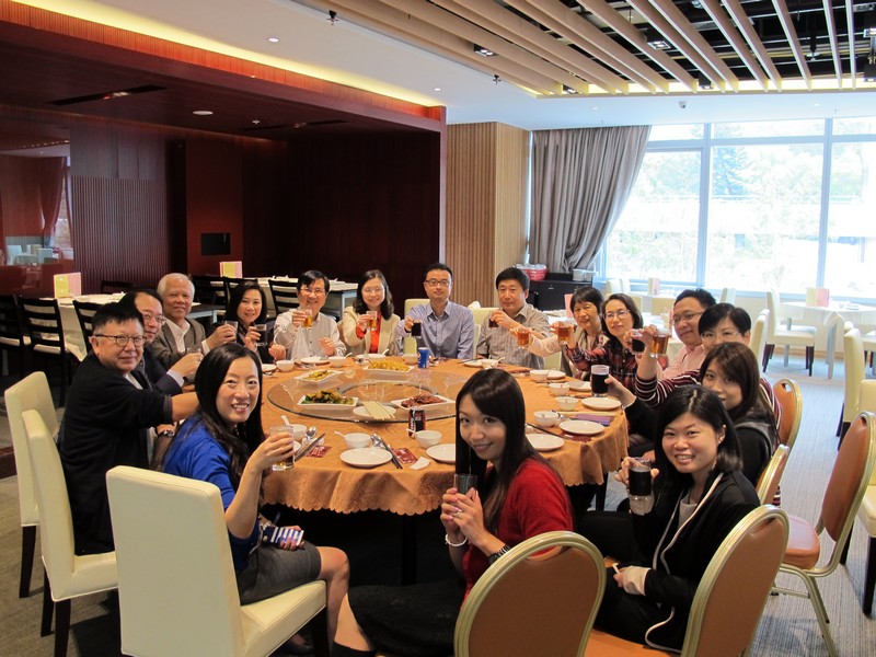 Group photo of advisors, external examiners and BJC professors during the working luncheon