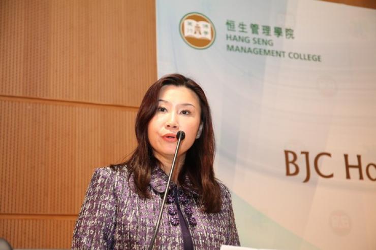 Prof Scarlet Tso, Dean of the School of Communication, gave a speech