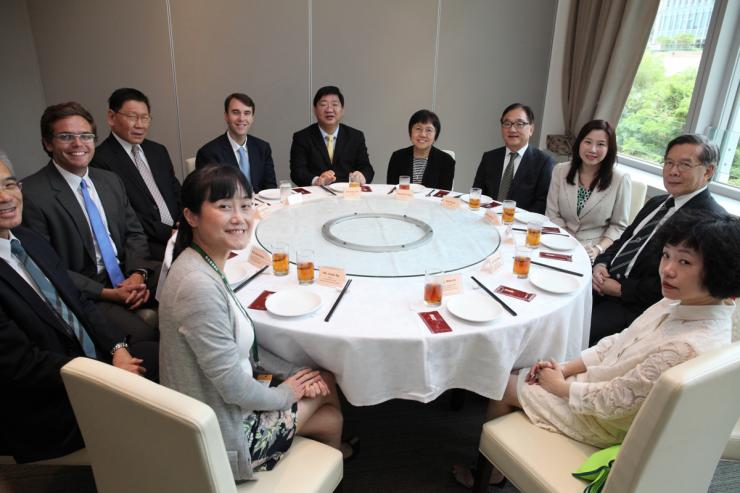 Prof Michael Lindsay (5th from left), Mr Henry Hagen (3rd from left), Prof Simon Ho (middle), Prof Gilbert Fong (4th from left), Prof TS Lee (4th from right), Prof Tso (3rd from right), Prof Raymond So (2nd from left) and HSMC representatives enjoyed a Chinese luncheon on campus