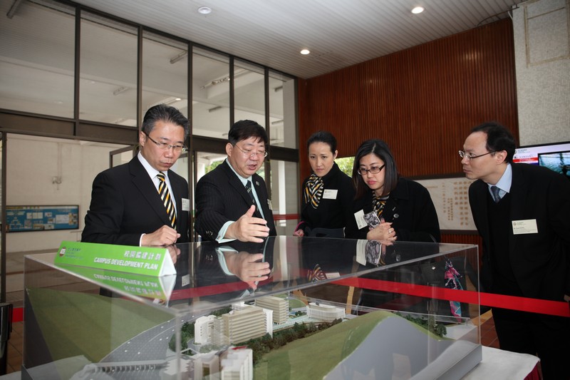 Professor Ho introduced the campus development
