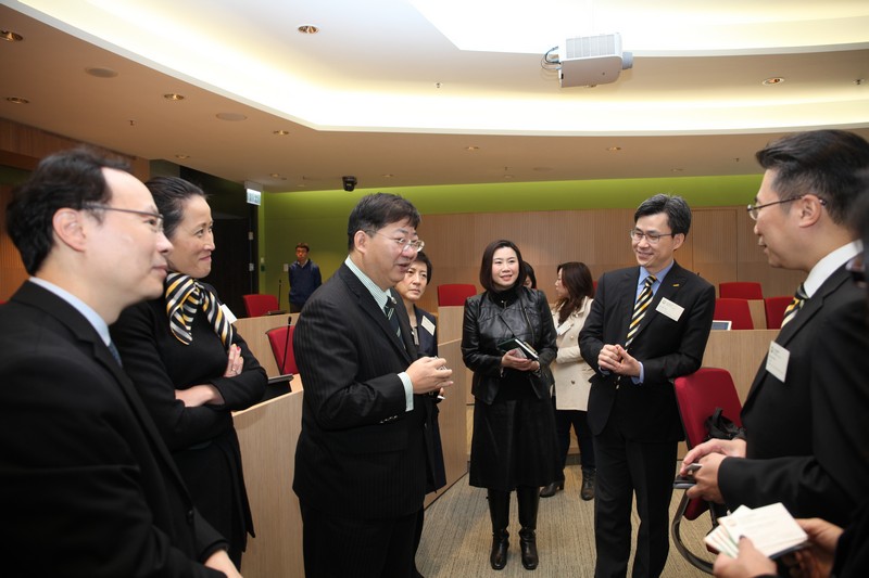 學校高層與香港青年工業家協會訪問團會面交流