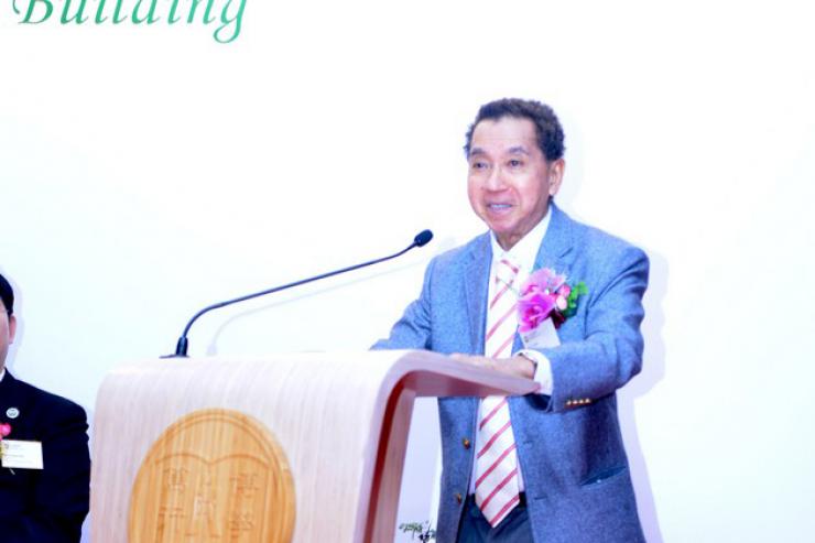 Dr T L Ho, Governor of The S H Ho Foundation gave a speech