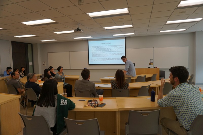 Lively discussion among audience after the seminar