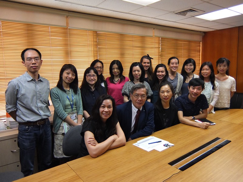 Dr Sue Yip, Ms Clara Cheng and fellow teachers and professors