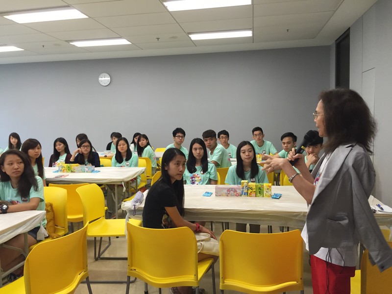 Professor Irene Chow, the Programme Director, gave a warm welcoming speech