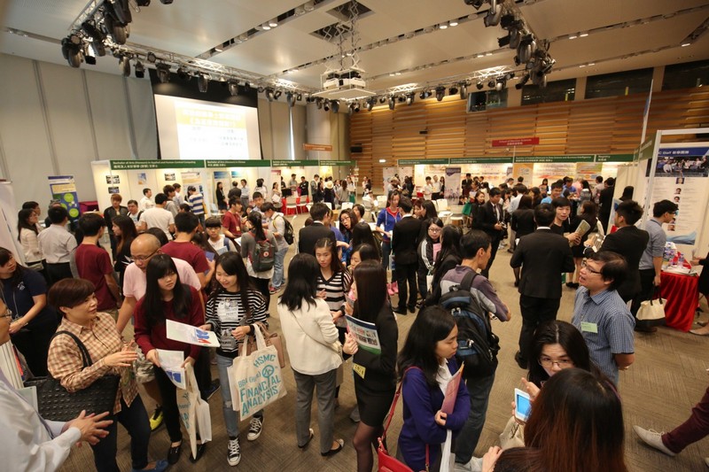 Visitors obtained the latest programme information on the Information Day while some students applied and attended the on-site assessment