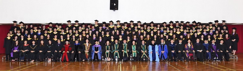 Graduating students of Residential Colleges and Old Hall