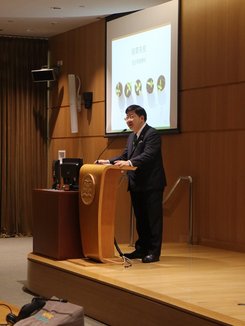 Professor Simon S M Ho delivered welcoming remarks