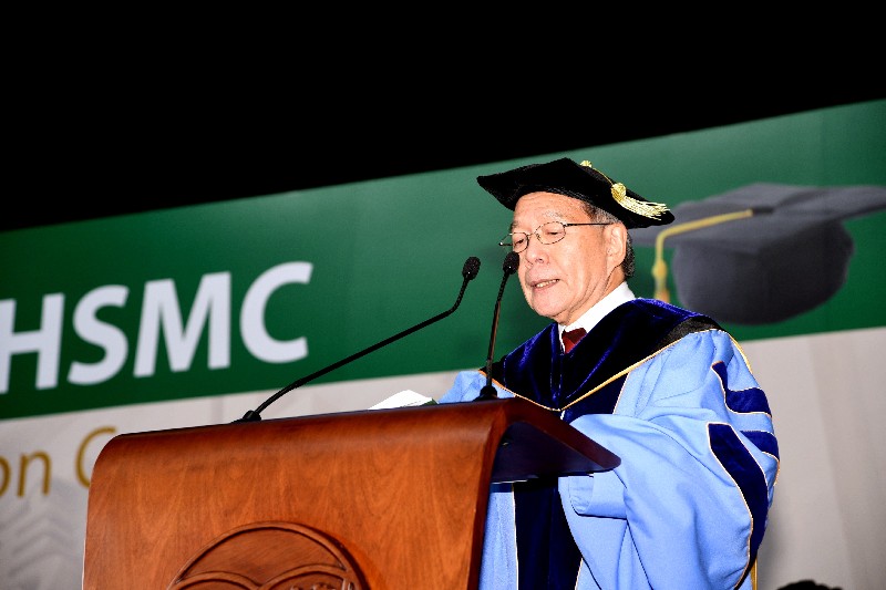 Dean Thomas Luk (School of Humanities and Social Science) presented the graduands of Bachelor of Arts in English (Honours) to the Chairman of Board of Governors for the degree conferment and congratulated the graduates