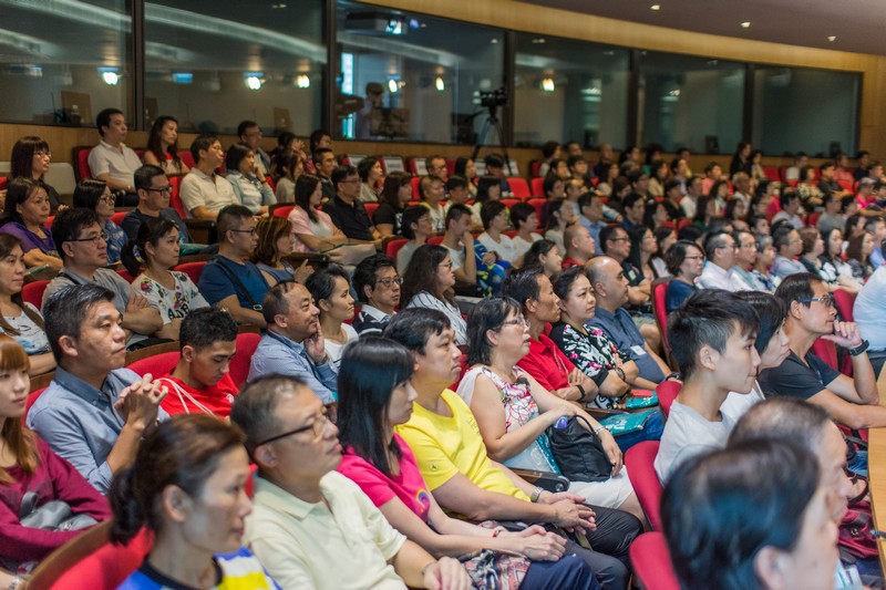 Parents and students filled up the Fung Yiu King Hall