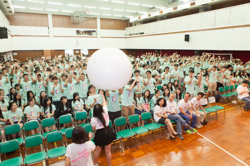 Freshmen warming up for the Orientation