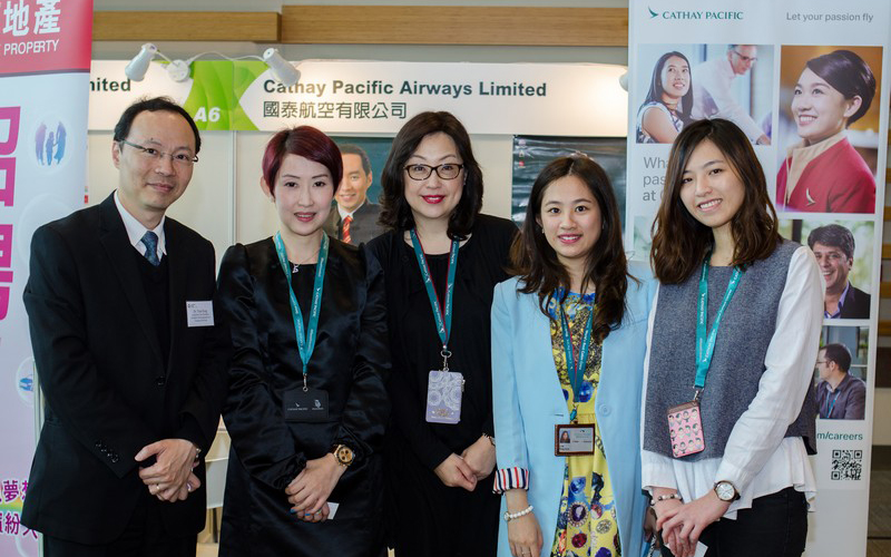 Dr Tom Fong and representatives from Cathay Pacific Airways Limited