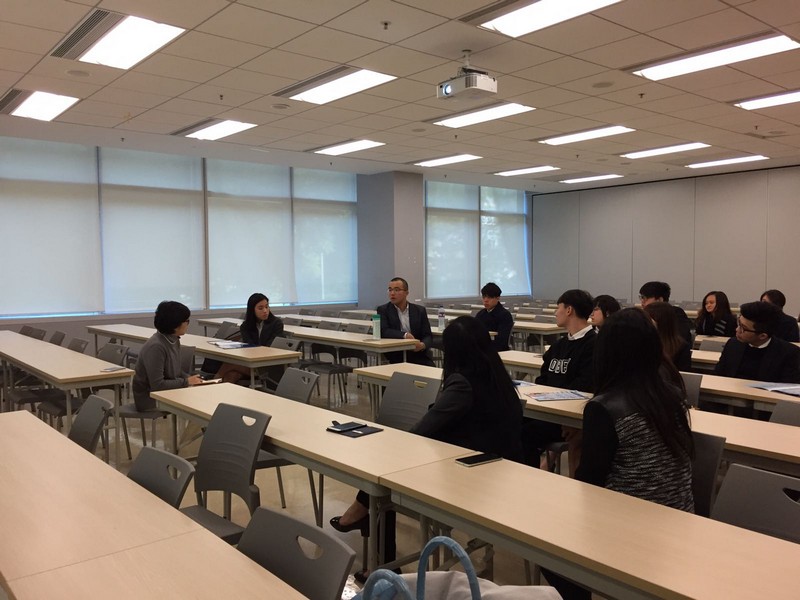 A feature talk on Entrepreneurship and E-commerce hosted by Mr Theodore Ma (Co-founder of CoCoon and Managing Director of MaBelle) and Ms Erica Ma (Managing Partner of CoCoon)