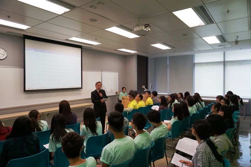 Dean Thomas Luk, School of Humanities and Social Science, and Head of Department of English, gave a welcoming speech