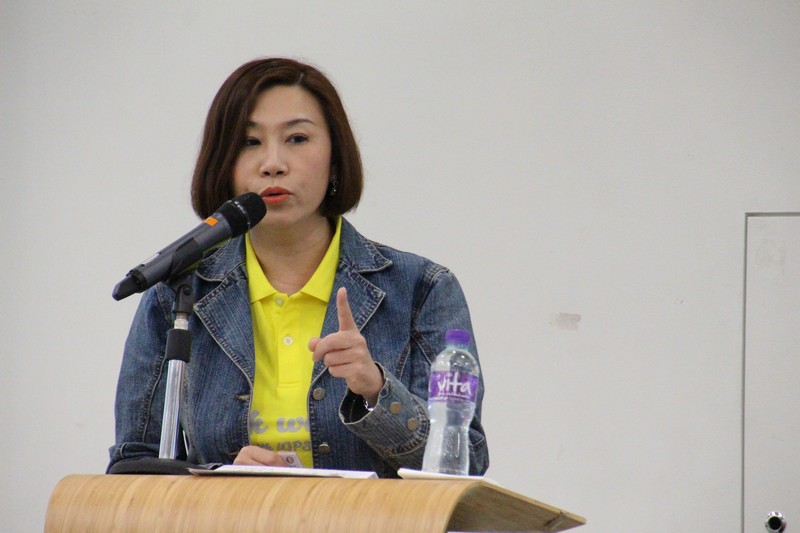 Dean Scarlet Tso, School of Communication, gave a welcoming speech