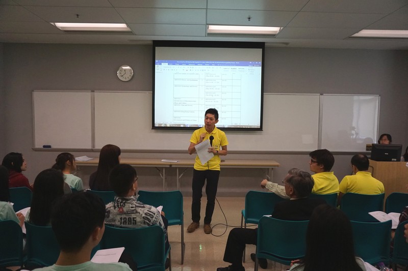 Dr Gavin Bui, Programme Coordinator of BA-ENG Programme, introduced the programme curriculum