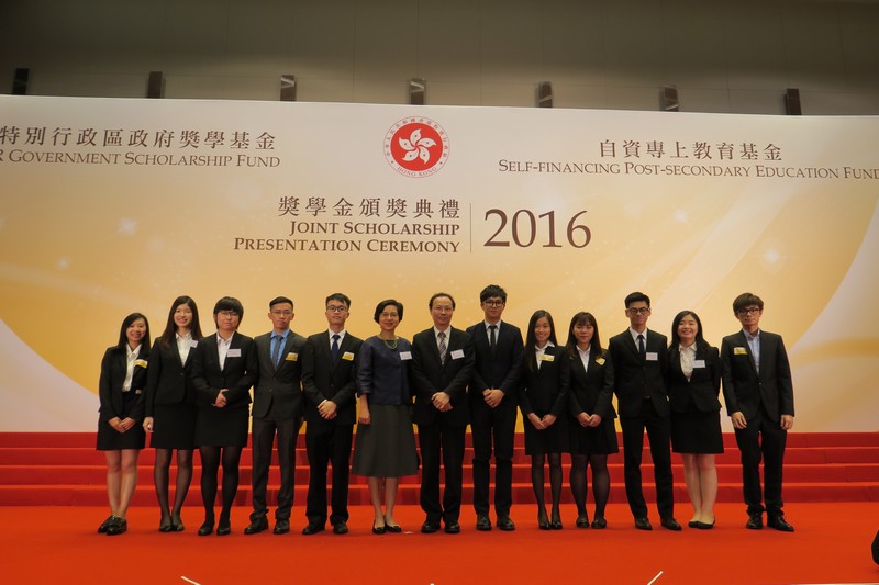 A Group photo with College representatives and awardees