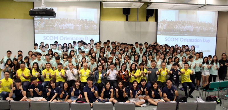 Group photo of SCOM academic staff and students