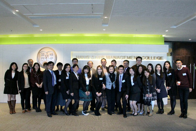 Group photo of SCOM staff, BJC students and alumni