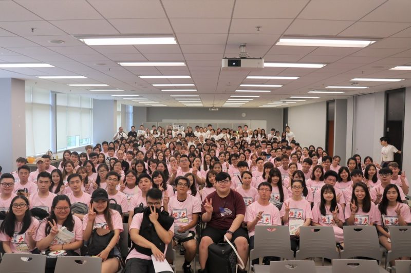 Group photo of academic staff and students of the School of Humanities and Social Science