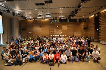 Members of the Residential Colleges took group photo in the RC Welcoming Party