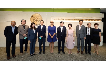 Representatives of DBS Bank visit The Hang Seng University of Hong Kong