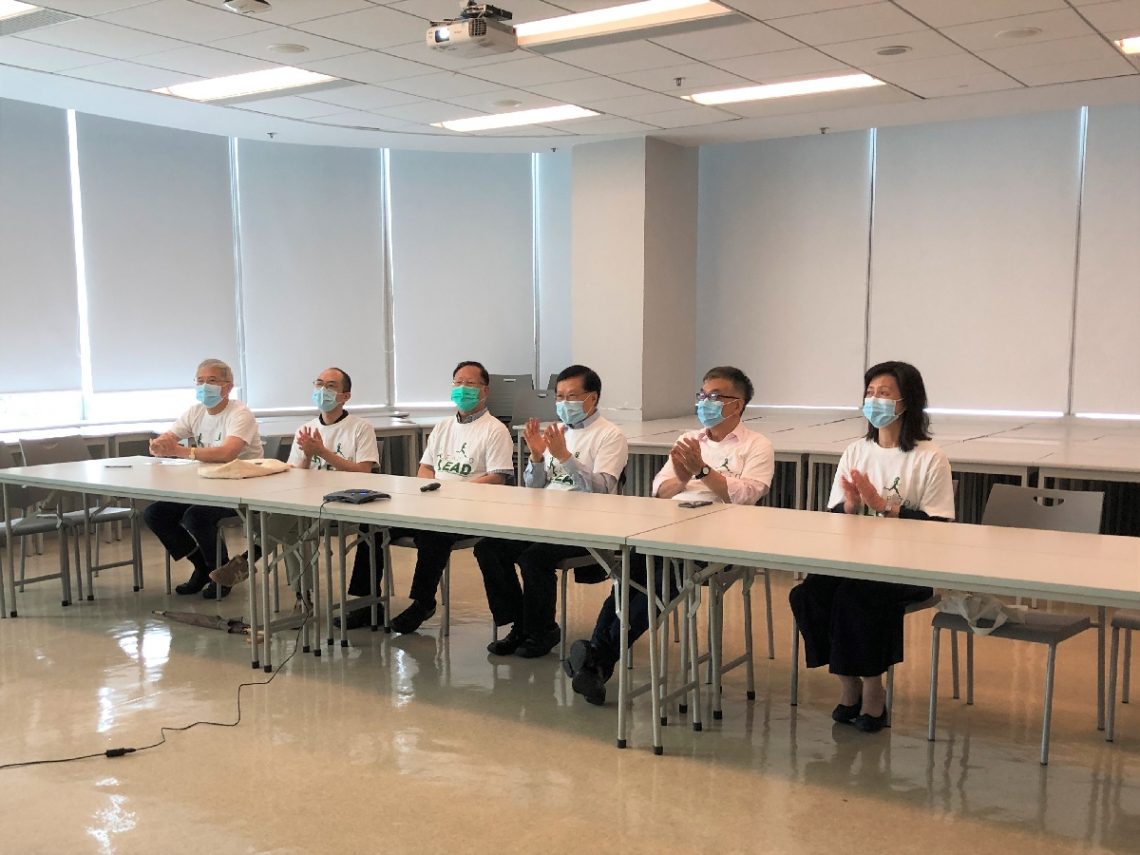 Professor Kwok-kan Tam (3rd from right), Dean of School of Humanities and Social Science, along with Department Heads and Academic Manager, welcome new students via Microsoft Teams.