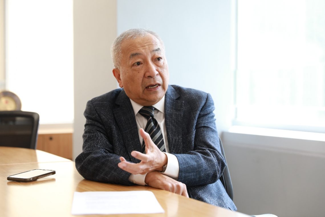 李彥鴻教授（實務）為新推出的行政人員保險理學碩士課程提供不少寶貴意見。