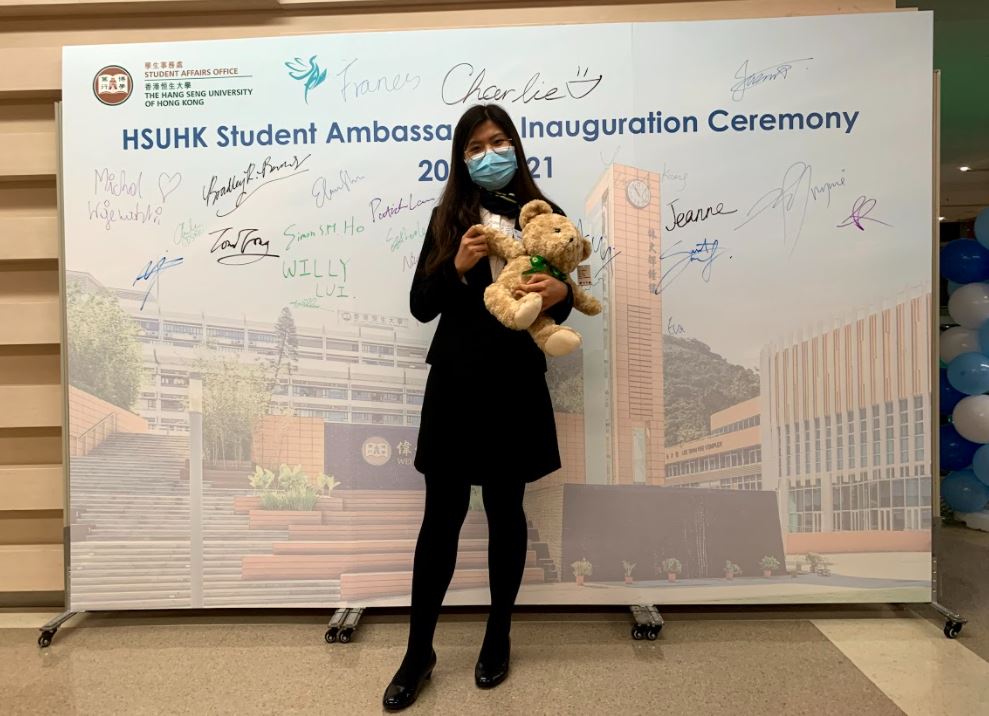 Senior Ambassador Ms Michelle Kwong (BJC, Year 3) mentions this is her first time to join the inauguration ceremony. “The ceremony last year was cancelled due to the serious pandemic. This year, we have finally overcome all the obstacles and fulfilled our dreams. We will explore all the possibilities to continue our journey. I am proud of all Student Ambassadors.”