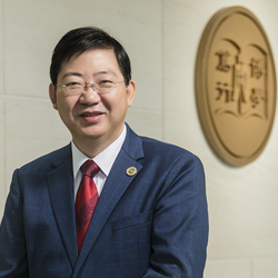 Prof Simon Ho