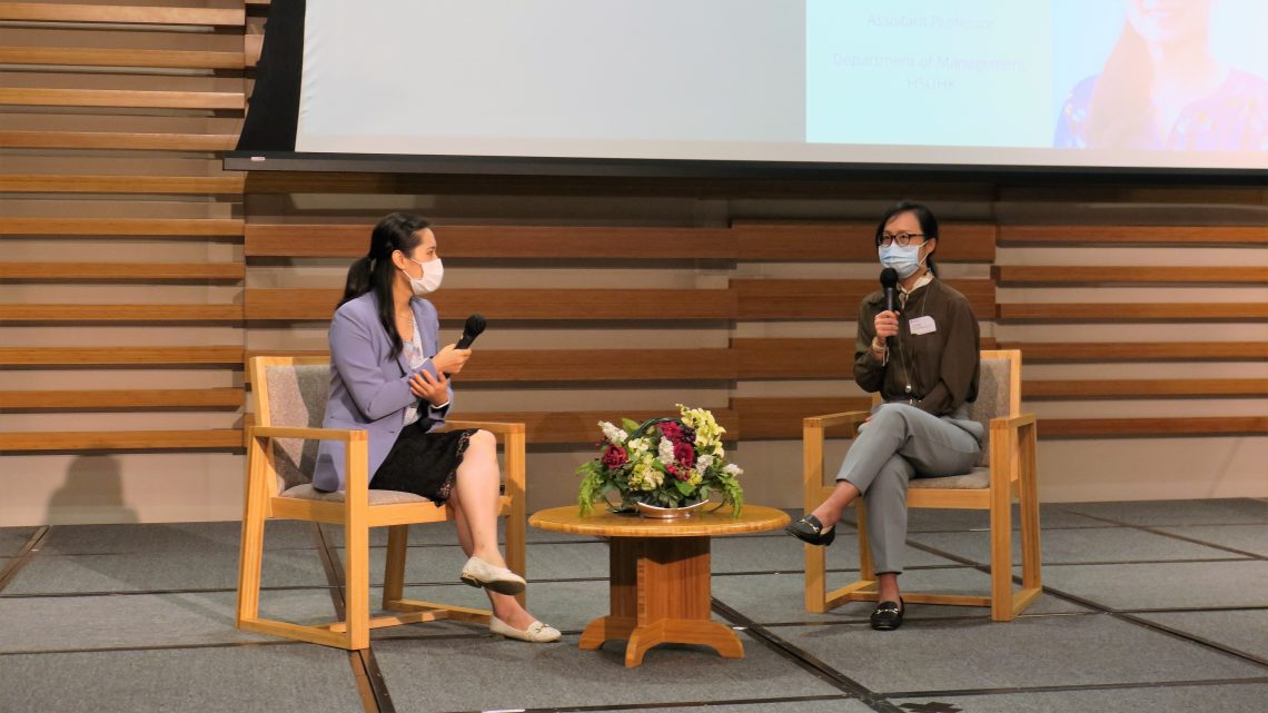 Dr Amy Wang (left) and Dr Eko Liao (right) speak on ‘Living Management Theories: Learning Teaching with Your Peers’.
